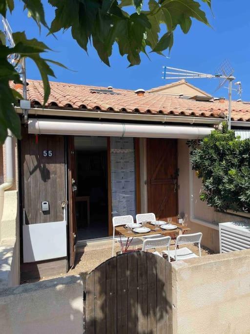 Maisonnette Rdc + Mezzanine Au Bord De L'Etang Leucate Exterior foto